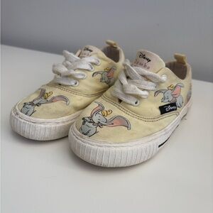 Zara Baby Disney Dumbo Sneakers EU25 US 8 Toddler Cute Shoes